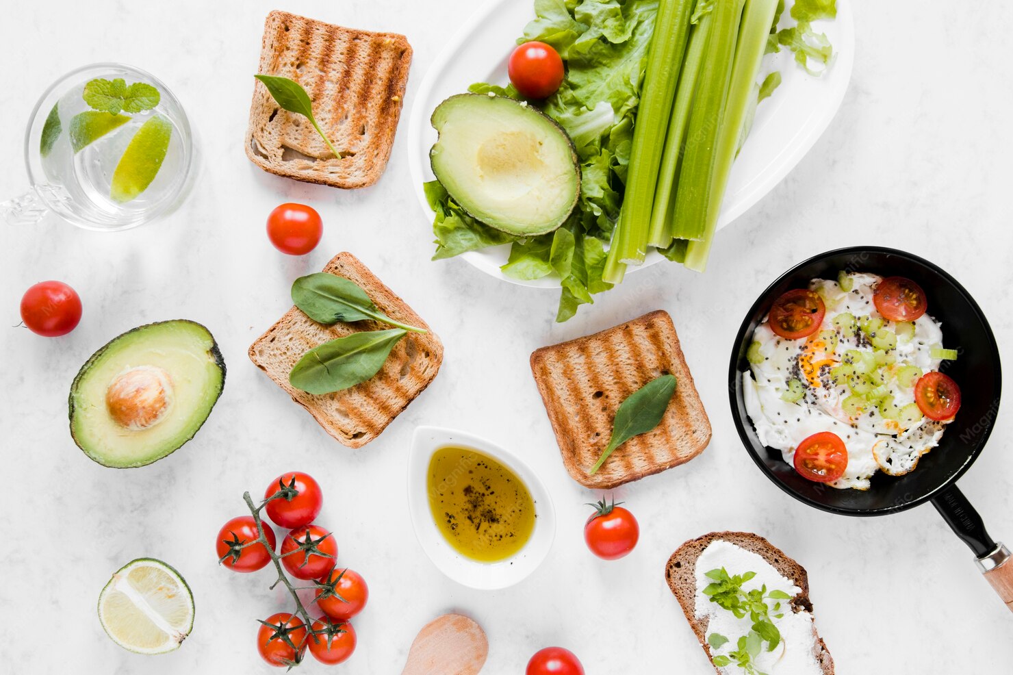 Escena editorial relacionada con recetas rápidas para cada día